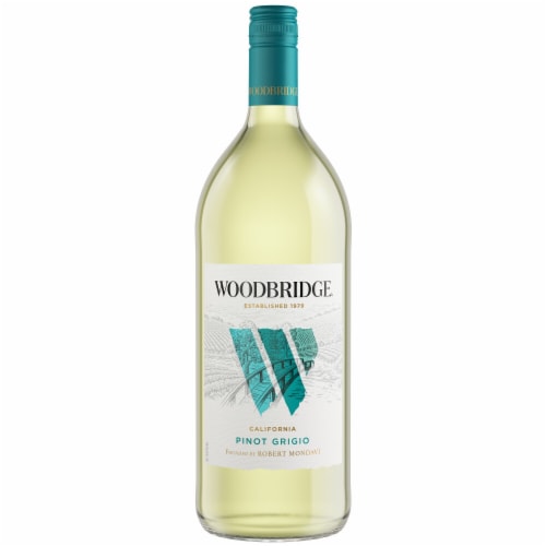 Woodbridge Pinot Grigio White Wine Perspective: back