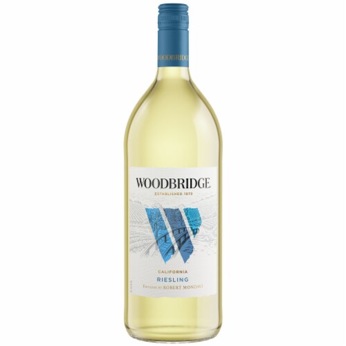 Woodbridge Riesling White Wine Perspective: back
