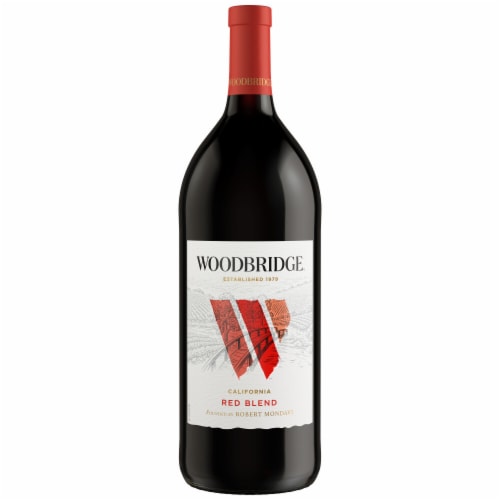 Woodbridge Red Blend Red Wine Perspective: back