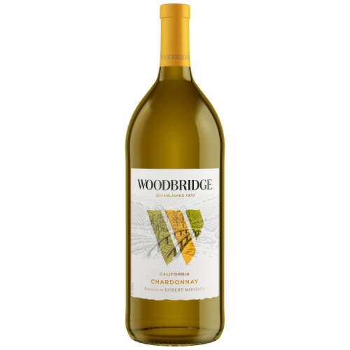 Woodbridge Chardonnay White Wine Perspective: back