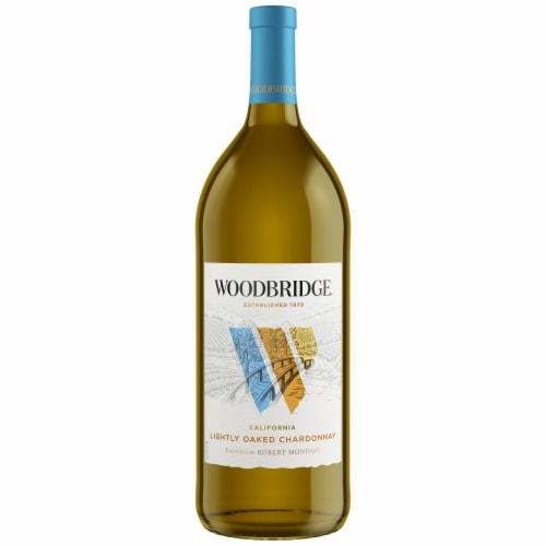 Woodbridge Lightly Oaked Chardonnay White Wine Perspective: back