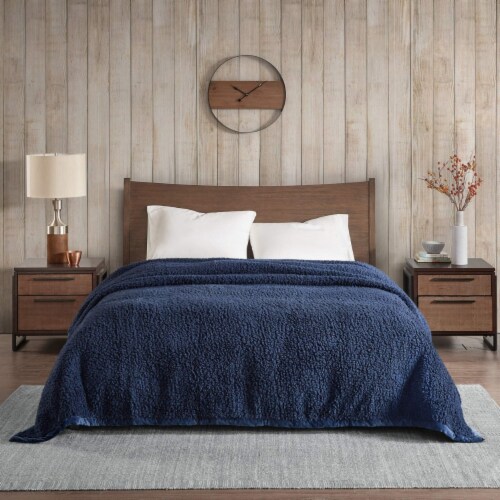 Woolrich Burlington Berber Blanket King Perspective: back