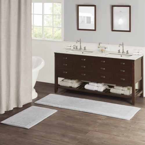 MADISON PARK SIGNATURE Cotton Tufted Reversible Bath Rug with Grey MPS72-473 Perspective: back