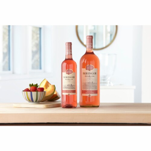Beringer Main & Vine White Zinfandel California Rose Wine Perspective: back
