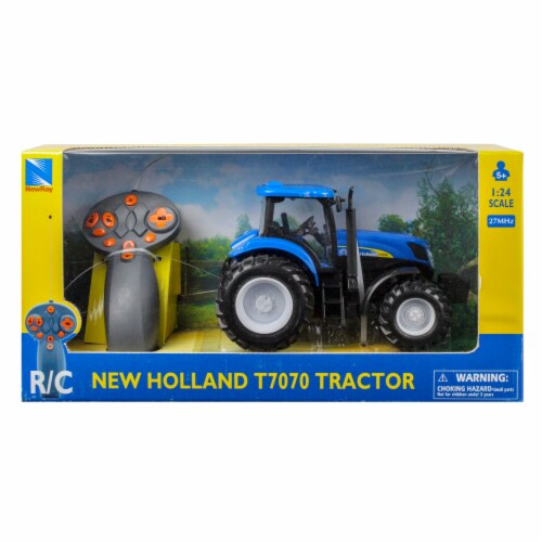 New-Ray Toys Inc. Remote Control New Holland Farm Tractor Perspective: back