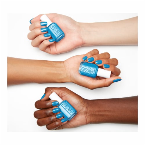 Essie Salon-Quality Vegan Nail Polish Offbeat Chic Perspective: back