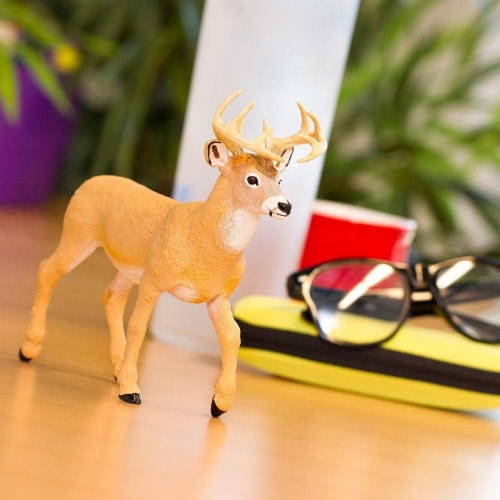 Whitetail Buck Toy Perspective: back