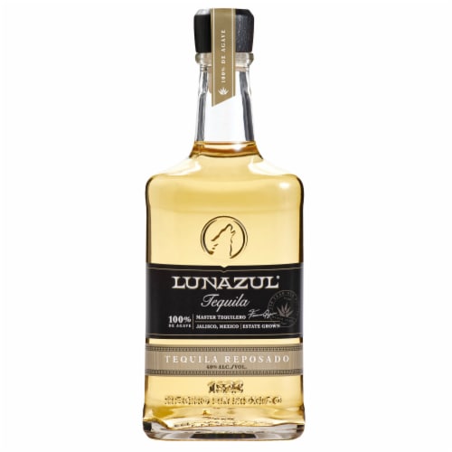 Lunazul Tequila Reposado Perspective: back