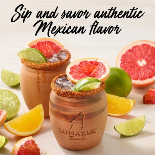 Lunazul Tequila Anejo Perspective: back