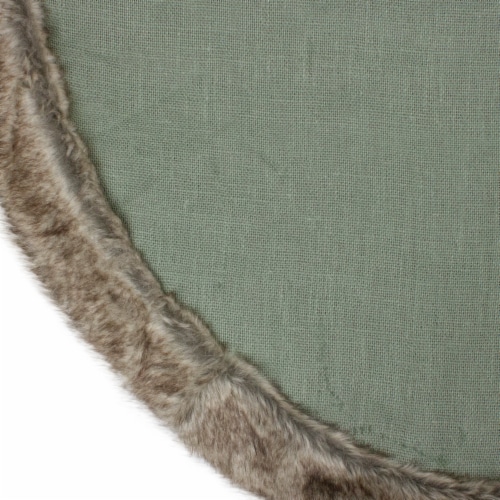 Northlight 48  Green Burlap Christmas Tree Skirt with Faux Fur Trim Perspective: back