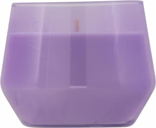 Yankee Candle® Medium Lemon Lavendar Jar Candle Perspective: back