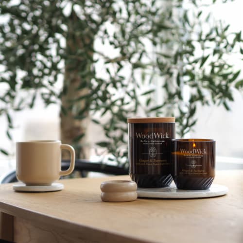 WoodWick® Ginger & Turmeric Large ReNew Candle Perspective: back