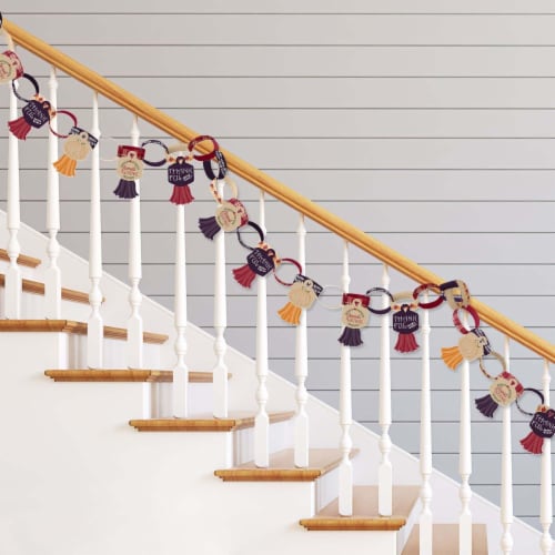 Big Dot of Happiness Friends Thanksgiving Feast 90 Links/30 Tassels Paper Chains Garland 21' Perspective: back