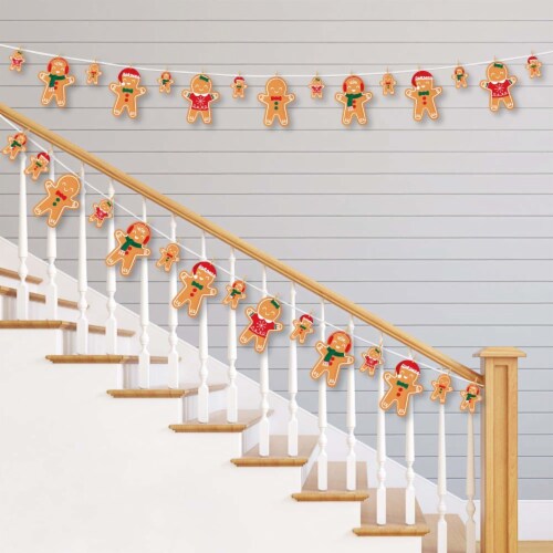 Big Dot of Happiness Gingerbread Christmas Holiday Party Clothespin Garland Banner 44 Pc Perspective: back