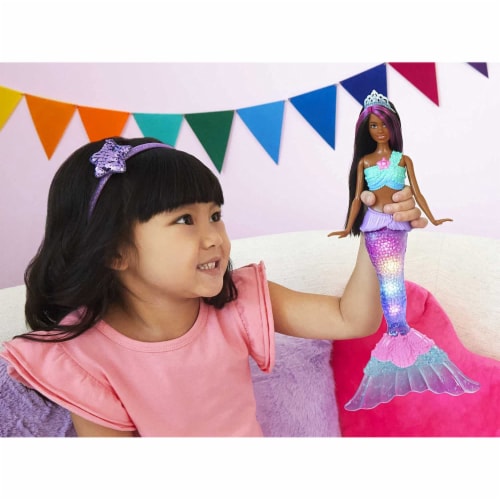Mermaid Dreamtopia Barbie Doll with Water-Activated Twinkle Light-Up Tail Purple Streak Hair, 1