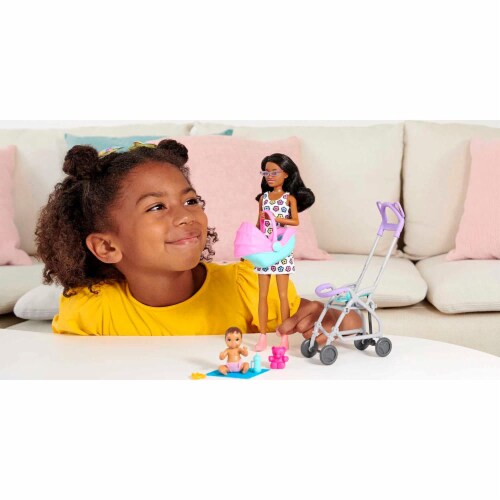Barbie® Skipper™ Babysitters Inc.™ Doll + Accessories Perspective: back