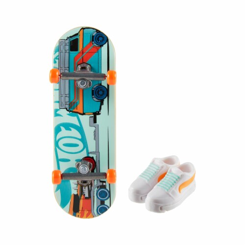 Mattel Hot Wheels Skate™ Tic-Tac Toed™ Skateboard Toy Perspective: back