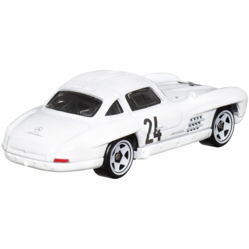 Mattel® Hot Wheels® Vintage Racing Club™ 1954 Mercedes Benz 300 SL Toy Car Perspective: back