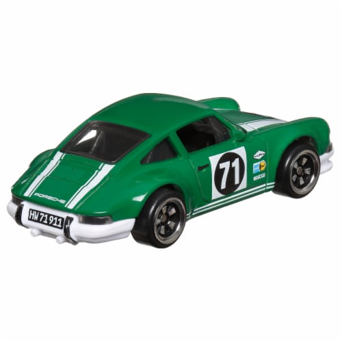Hot Wheels® Vintage Racing Club™ 1971 Porsche 911 Toy Car Perspective: back