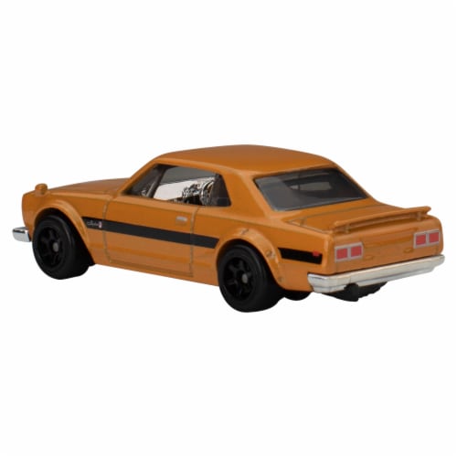 Mattel Hot Wheels™ 1971 Nissan Skyline HT Toy Car Perspective: back
