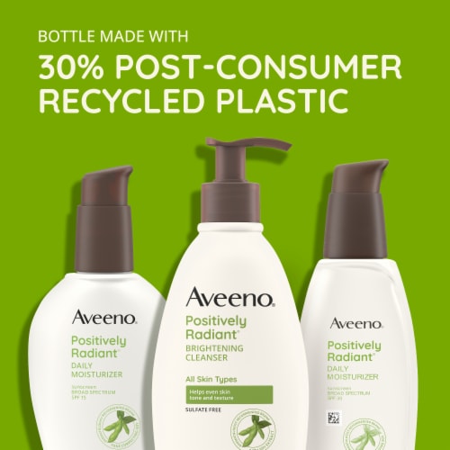 Aveeno Positively Radiant Brightening Cleanser Perspective: back