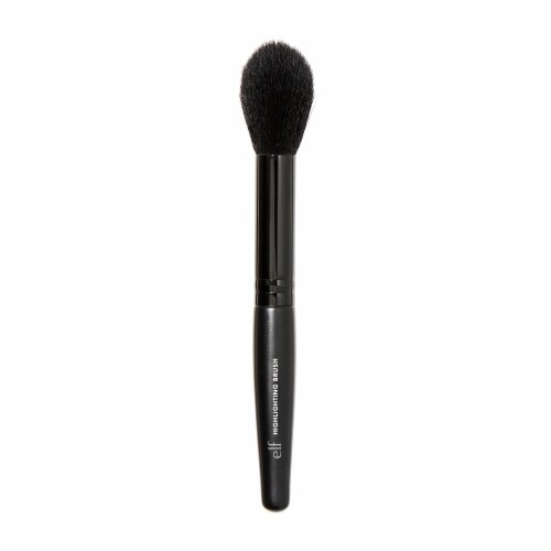 e.l.f. Highlighting Brush Perspective: back