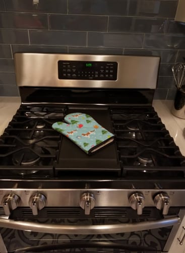 Carolines Treasures  BB4873OVMT Christmas Cavalier King Charles Spaniel Oven Mit Perspective: back