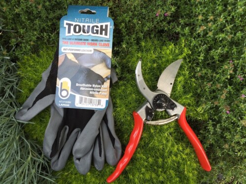 Lfs Glove NT3700BKM Medium Black Nitrile Tough Gloves Perspective: back