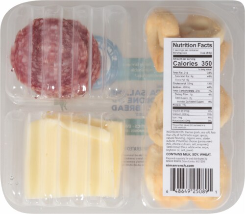 Niman Ranch Genoa Salame Provolone & Taralli Bread Snack Pack Perspective: back