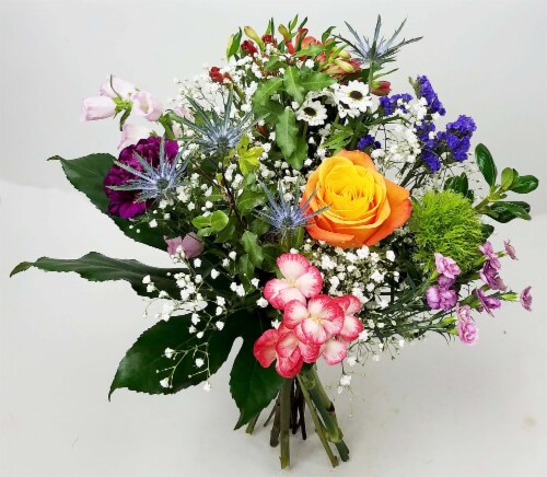 Riverdale Farms Wild Child Bouquet Perspective: back