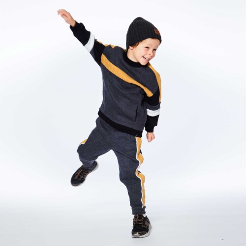 Colorblock Fleece Top Perspective: back