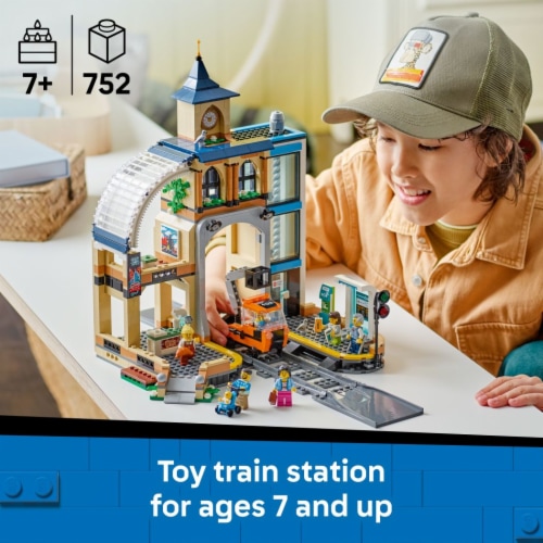 LEGO City Central Train Station Building Toy 60469 Perspective: back