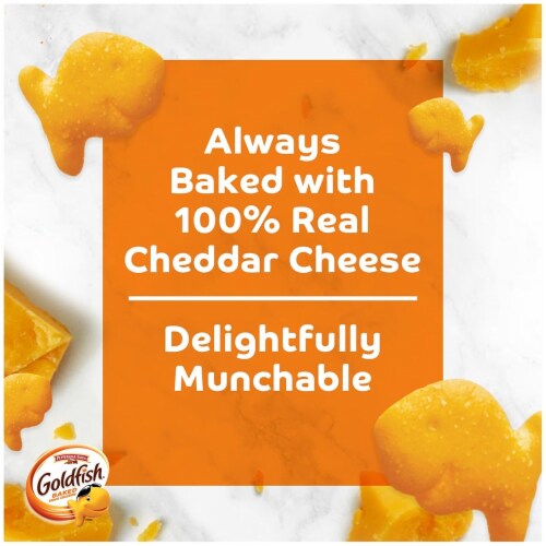 Pepperidge Farm Goldfish Cheddar Crackers - 30 Snack Packs, 1.5oz Perspective: back