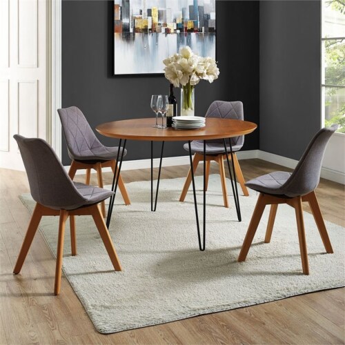 Round table deals with hairpin legs