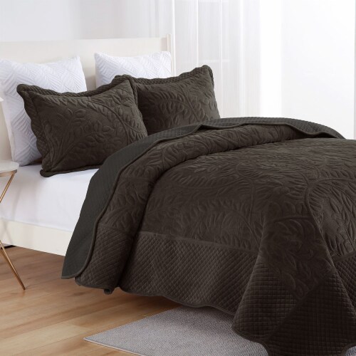 MarCielo 3 Piece Velvet Oversized Embroidery Quilt Set Soft and Plush Bedding Set King Perspective: back