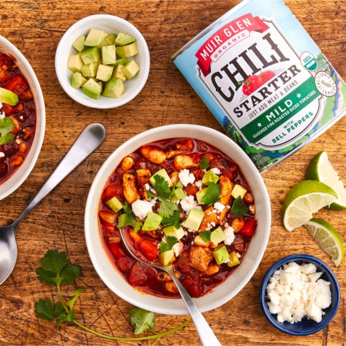 Muir Glen™ Organic Mild Seasoned Fire Roasted Diced Tomatoes with Bell Peppers Chili Starter Perspective: back
