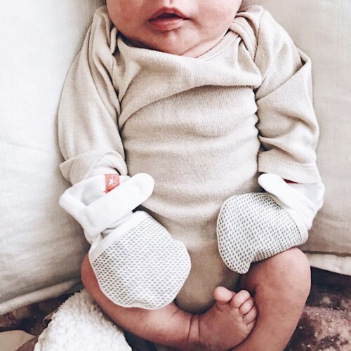 Goumikids Soft Organic Stay On No Scratch Baby Infant Mittens, 0-3M Drops Gray Perspective: back