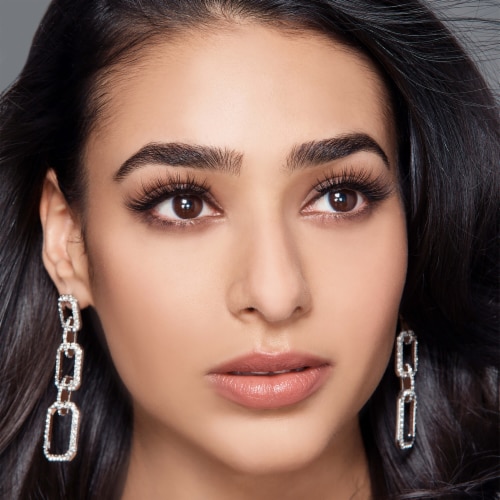 Kiss® Lash Couture™ Luxtensions Russian Volume Lash Extensions Perspective: back
