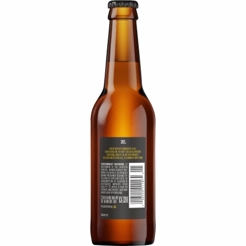 Goose Island 312 Urban Wheat Ale Beer Perspective: back