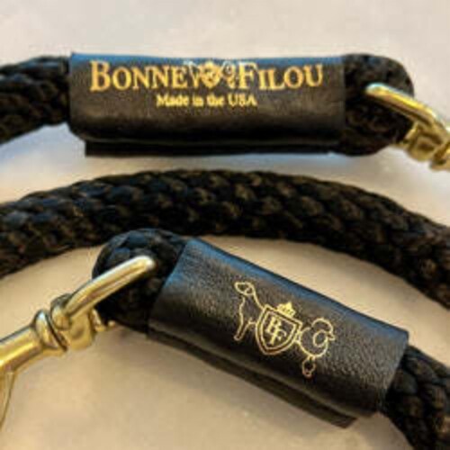 Bonne et Filou - Braided Rope Leash with Leather Sleeve Perspective: back