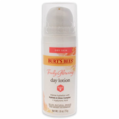 Burt's Bees Hydrating Dry Skin Day Lotion Perspective: back