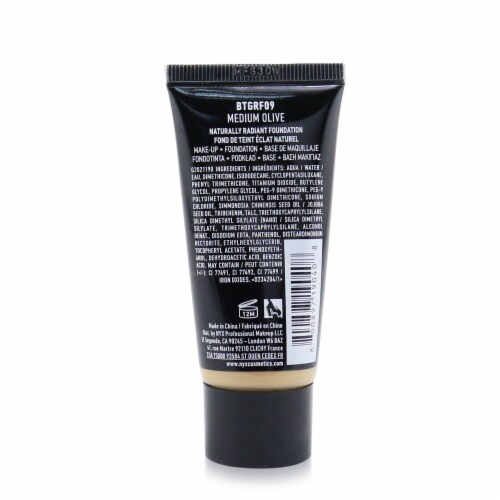 NYX Born To Glow! Naturally Radiant Medium Olive Foundation Perspective: back