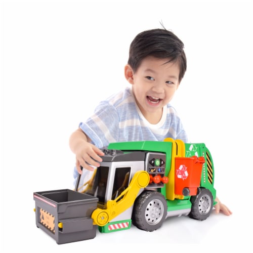 Maxx Action 3 in 1 Recycle Truck Perspective: back