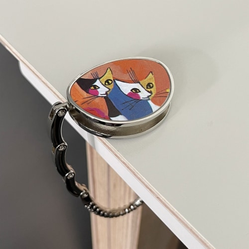 Wrapables Stylish Purse Hook Hanger, Foldable Handbag Table Hanger, Two Cats Perspective: back