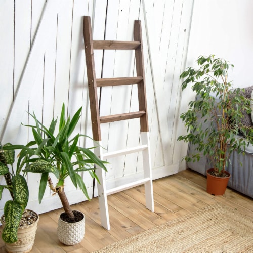 Free standing quilt ladder online