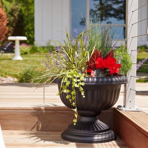 Bloem 18in Grecian Urn Black GU18-00 Perspective: back