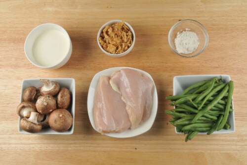 Home Chef Meal Kit Crispy Onion-Crusted Chicken with Creamy Mushroom Sauce and Green Beans Perspective: back