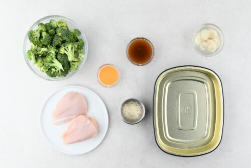 Home Chef Oven-Ready Panko-Crusted Boom Boom Chicken with Sesame Broccoli Perspective: back
