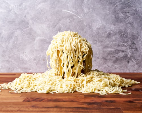 Snapdragon Chicken Ramen Instant Noodle Soup - 2.2 oz Perspective: back