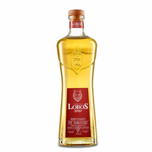 Lobos 1707 Tequila Reposado Perspective: back